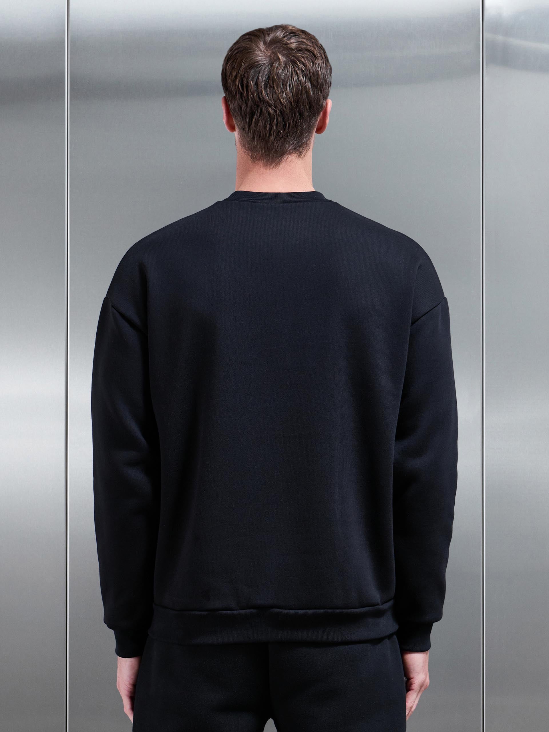 Relaxed Fit Sweatshirt in Black