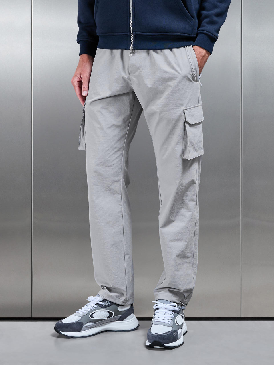 Relaxed Fit Utility Cargo Pant in Mid Grey