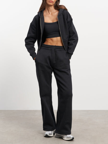 Womens Relaxed Straight Leg Jogger in Black