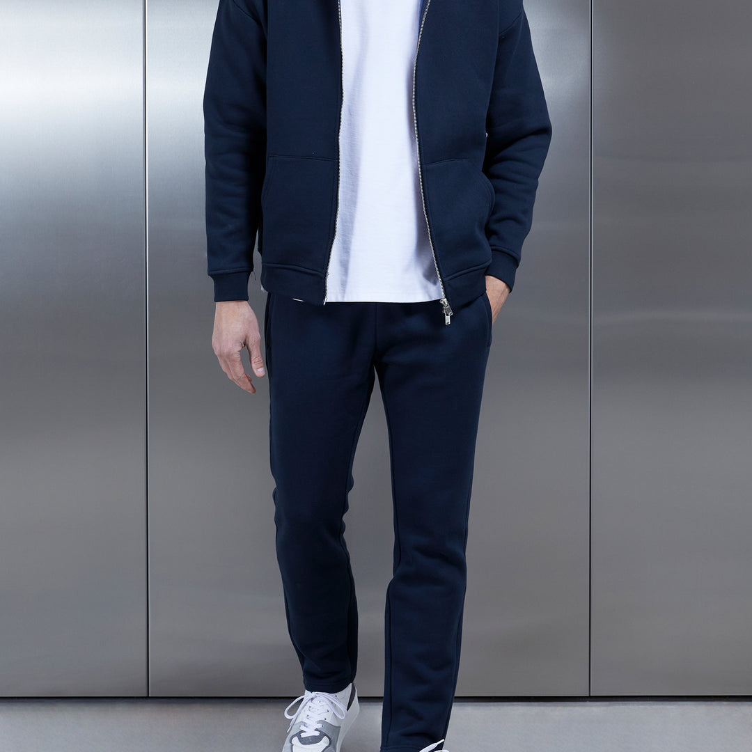 Relaxed Fit Tapered Leg Jogger in Navy