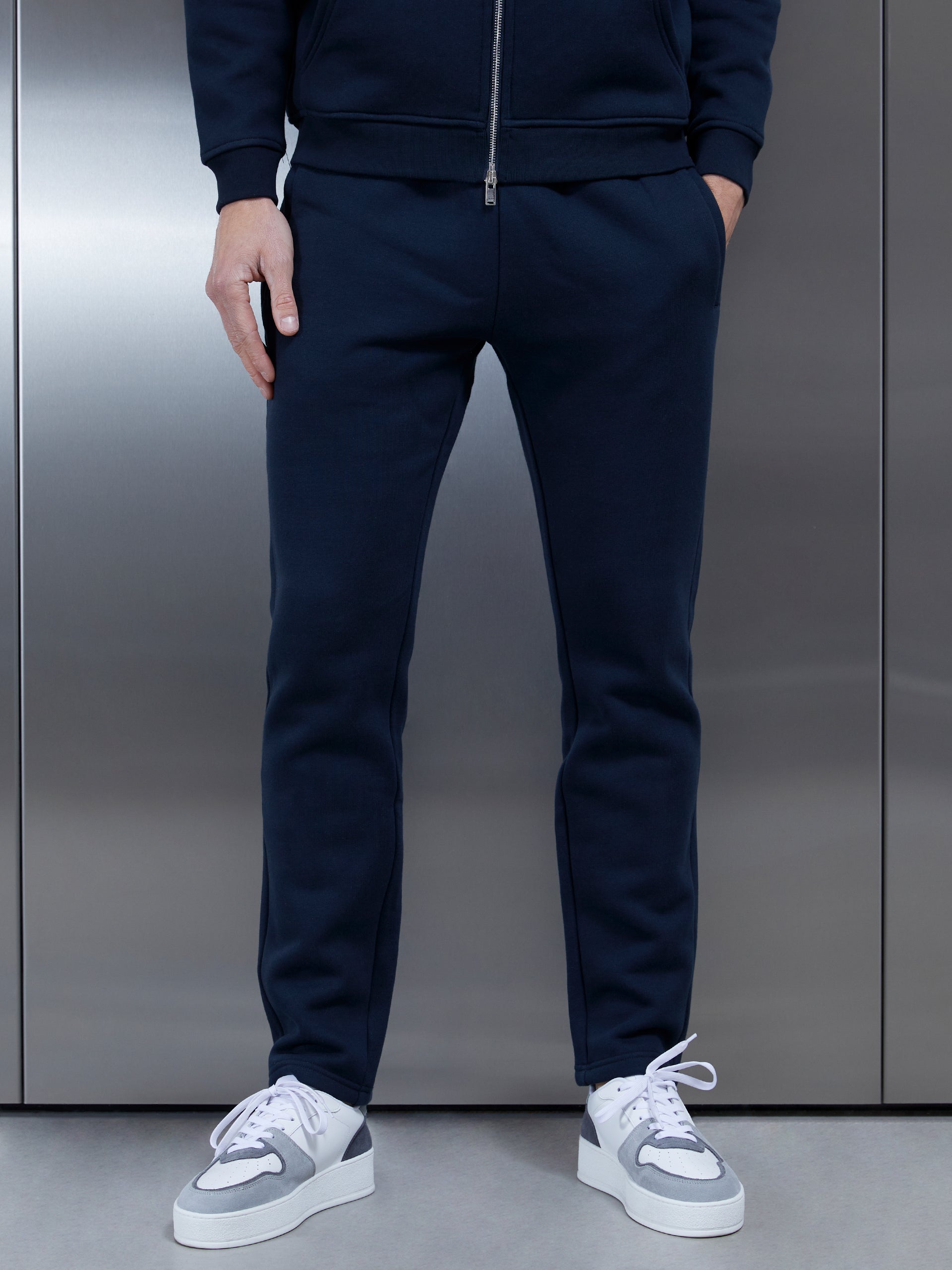 Relaxed Fit Tapered Leg Jogger in Navy