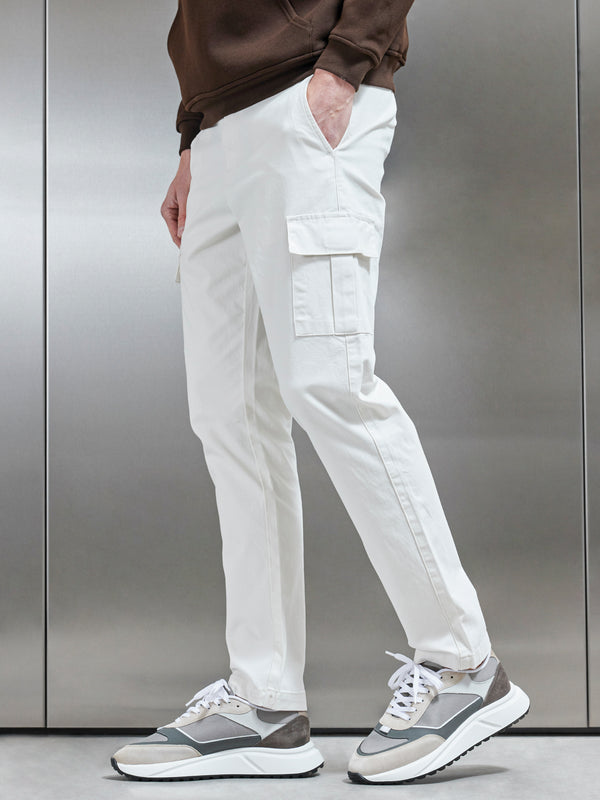 Smart Relaxed Cotton Cargo Pant in Off White