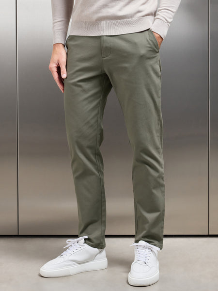 Relaxed Fit Chino Trouser in Olive