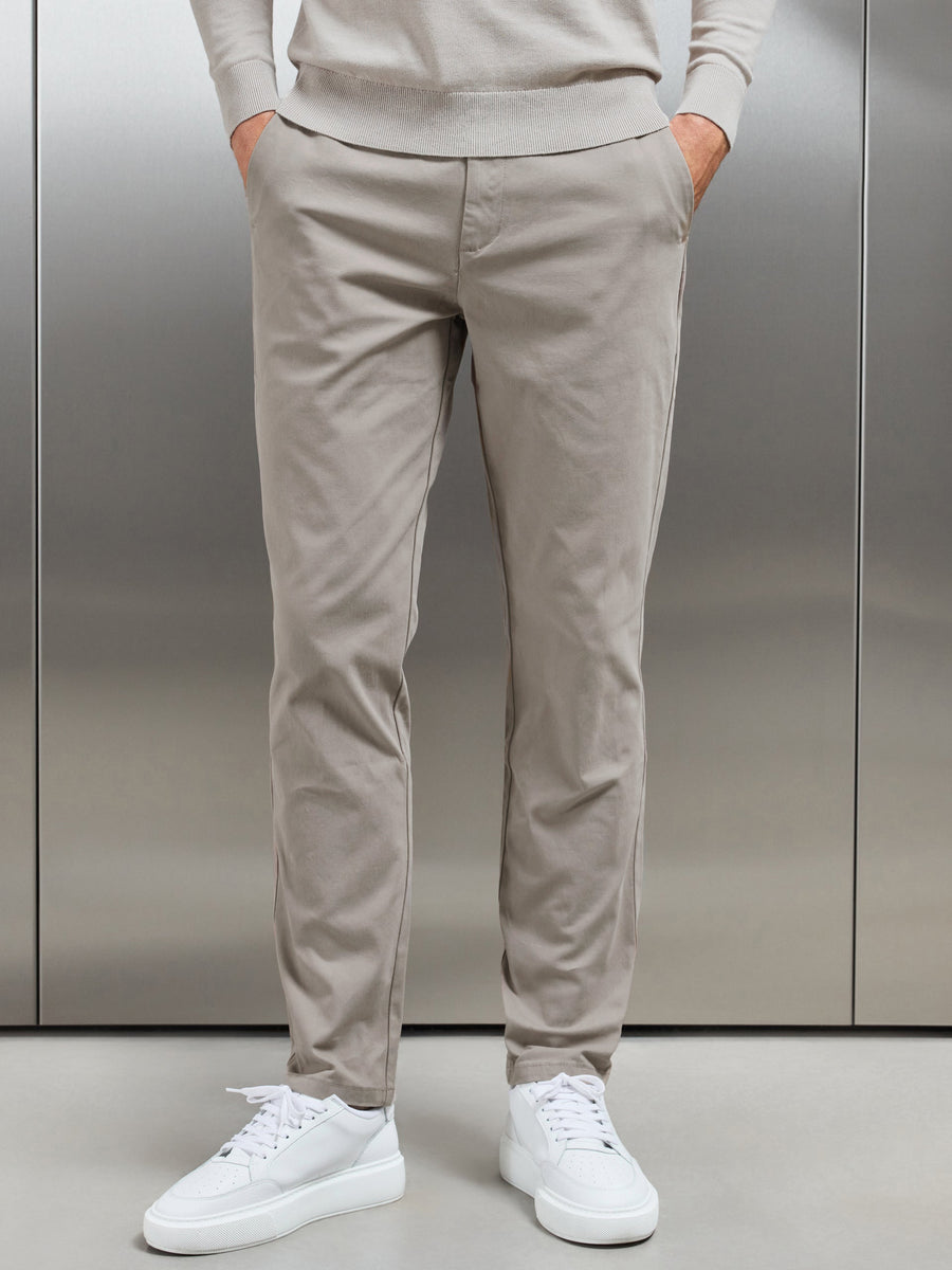 Relaxed Fit Chino Trouser in Taupe