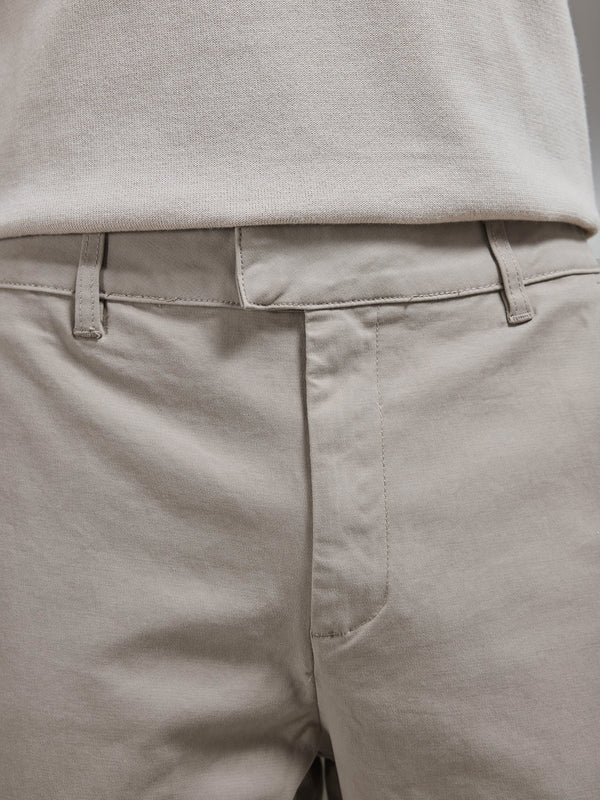 Relaxed Fit Chino Trouser in Taupe