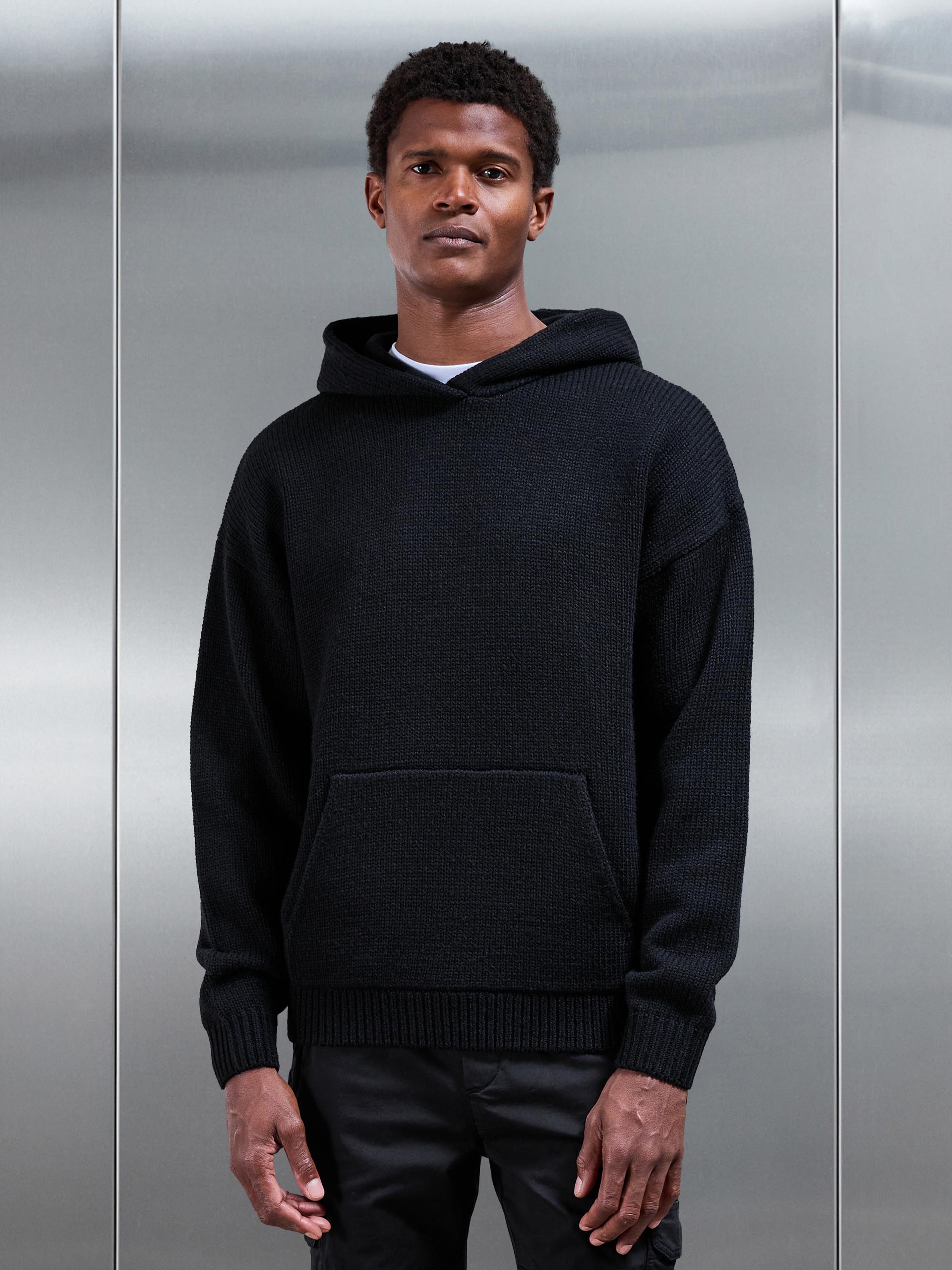 Relaxed Fit Chunky Knitted Hoodie in Black