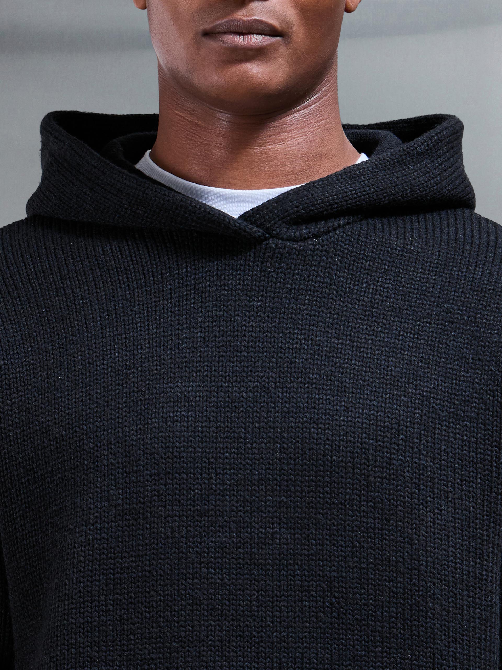 Relaxed Fit Chunky Knitted Hoodie in Black