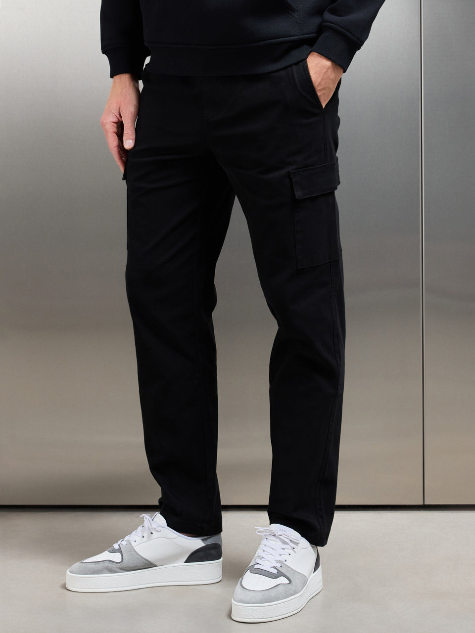 Relaxed Fit Cotton Cargo Pant in Black