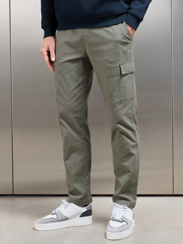 Relaxed Fit Cotton Cargo Pant in Olive