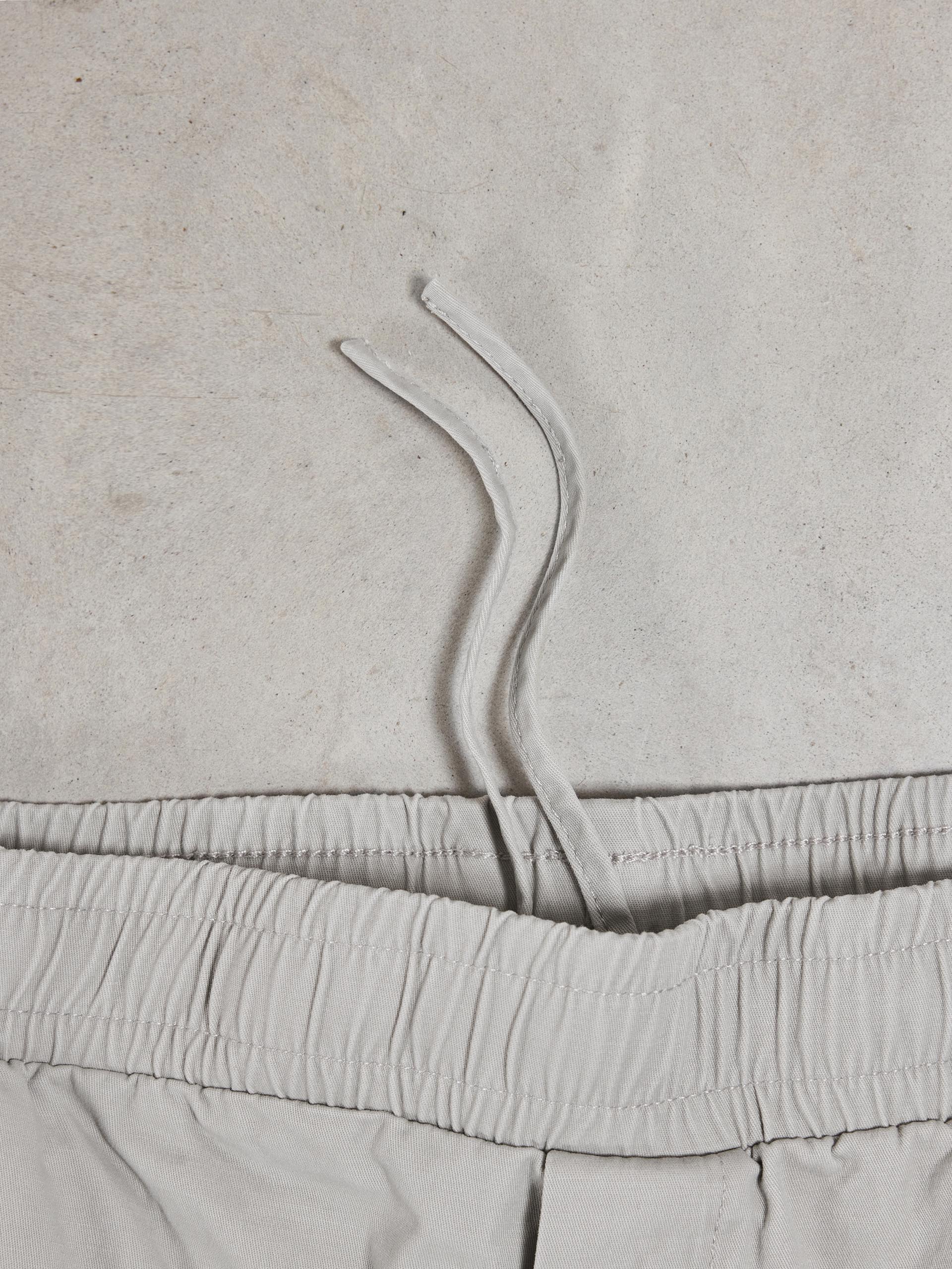 Relaxed Cotton Cargo Pant in Stone