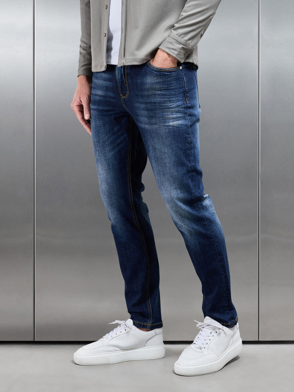 Relaxed Fit Denim Jeans in Dark Wash