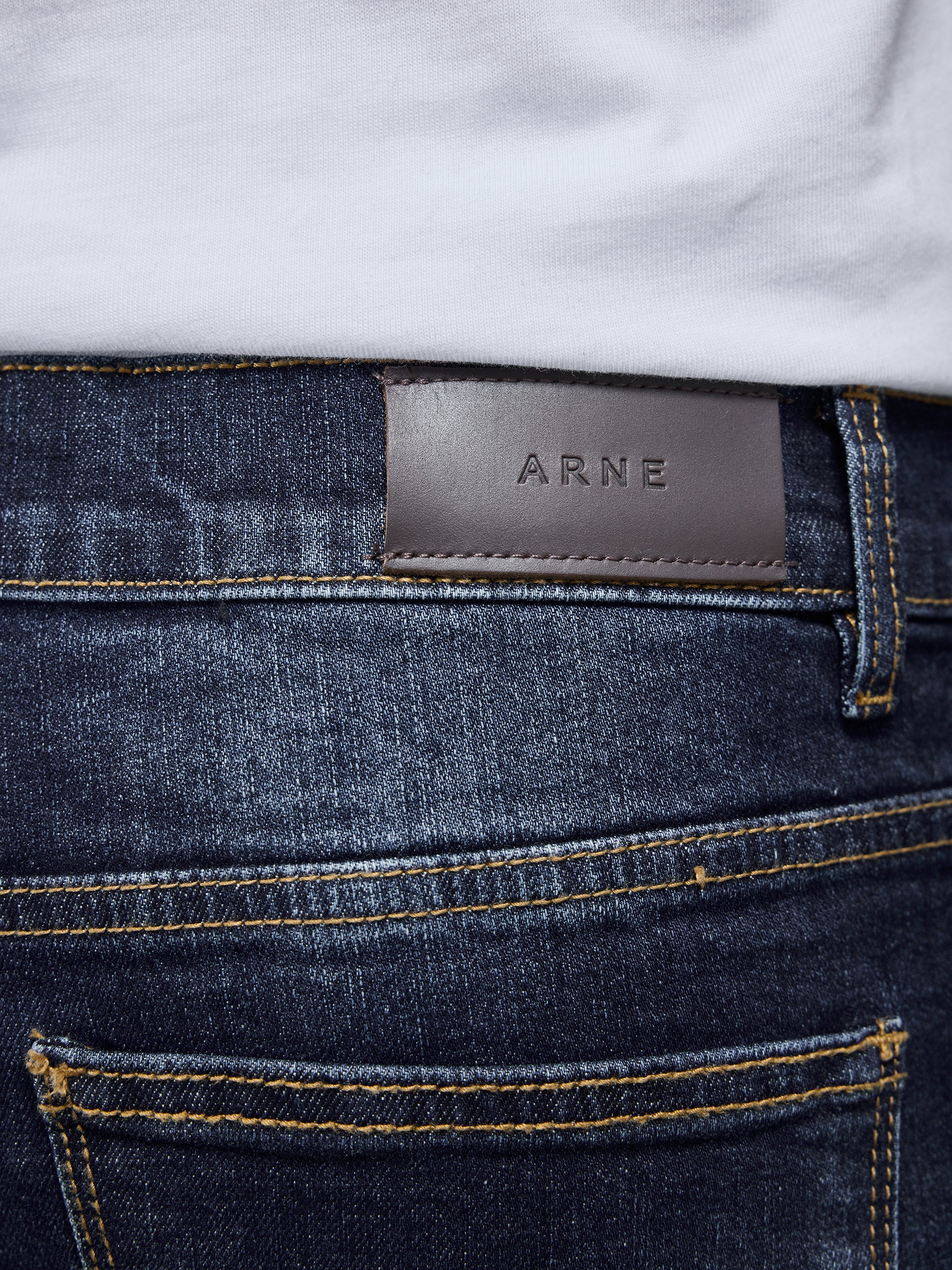 Relaxed Fit Denim Jeans in Dark Wash