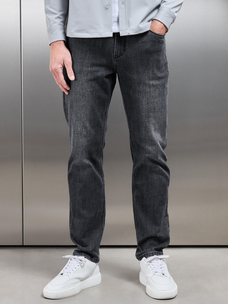 Straight Leg Denim Jeans in Grey Wash