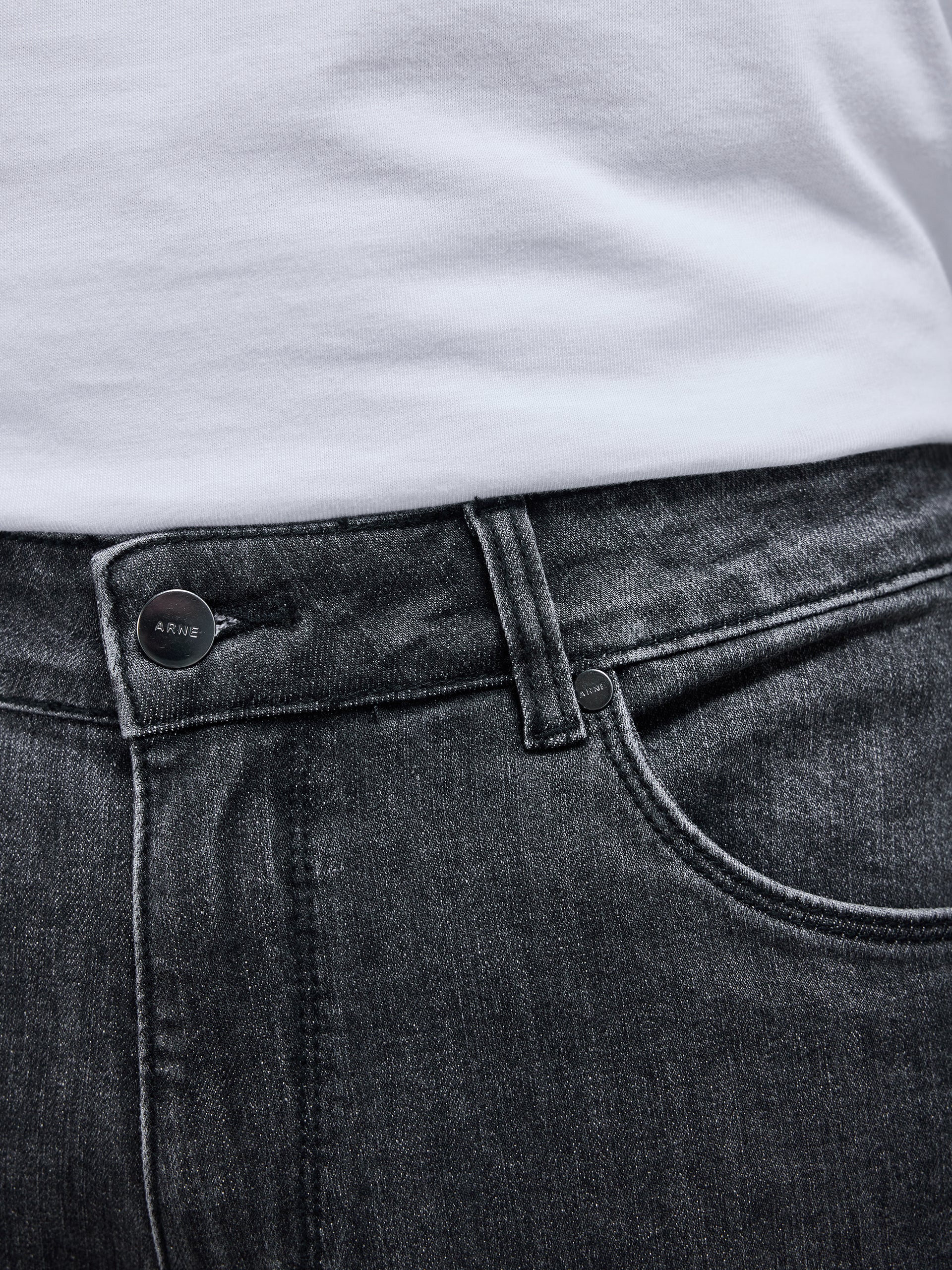 Relaxed Fit Denim Jeans in Grey Wash