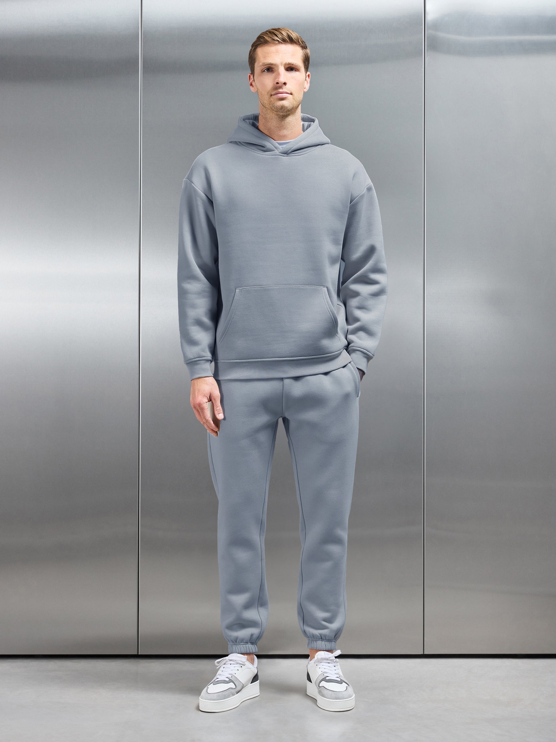 Relaxed Fit Jogger in Coast Blue