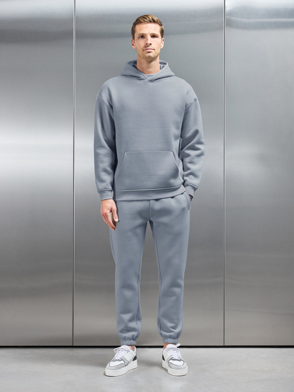 Relaxed Fit Jogger in Coast Blue