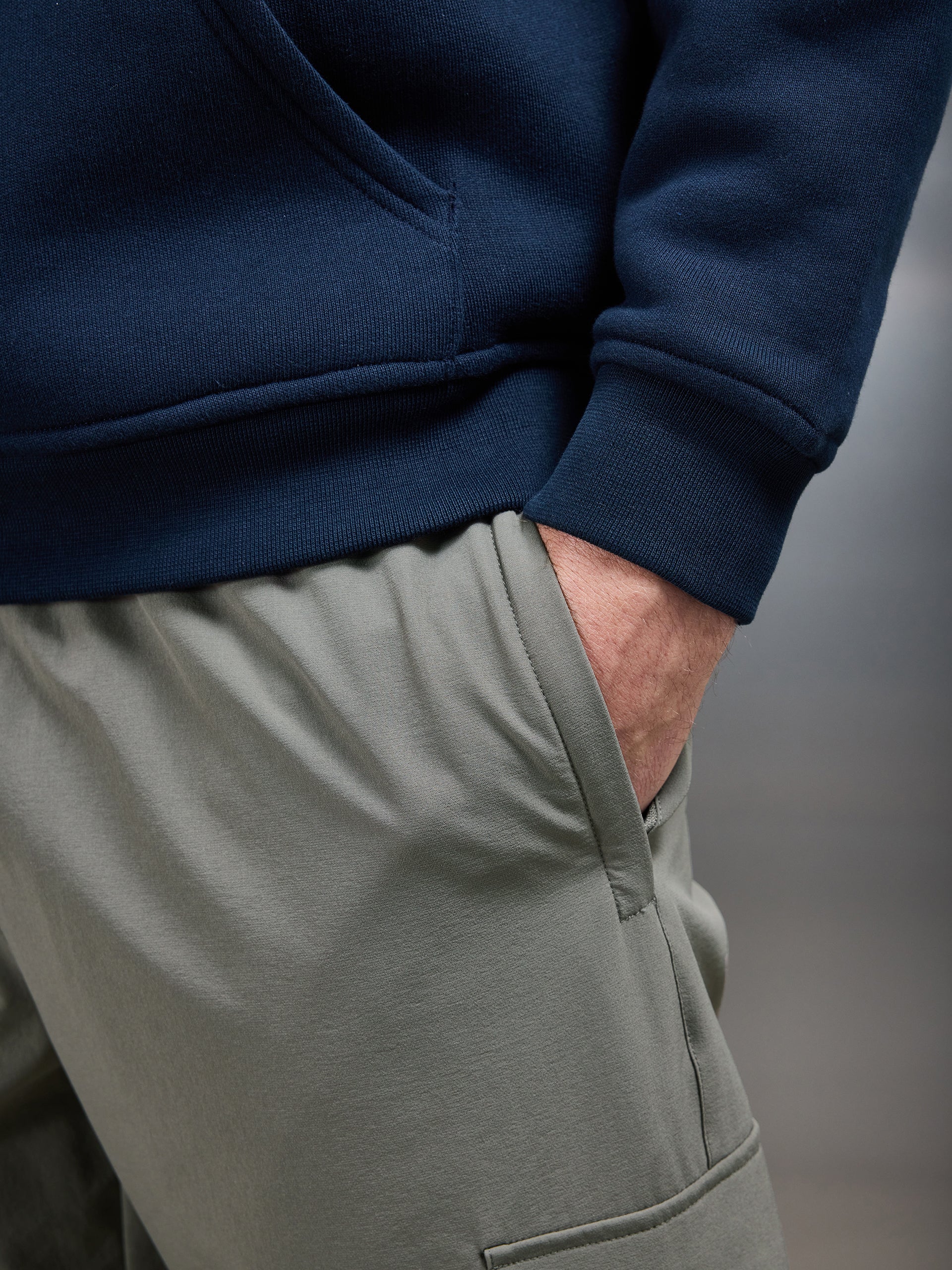 Relaxed Fit Nylon Cargo Pant in Olive