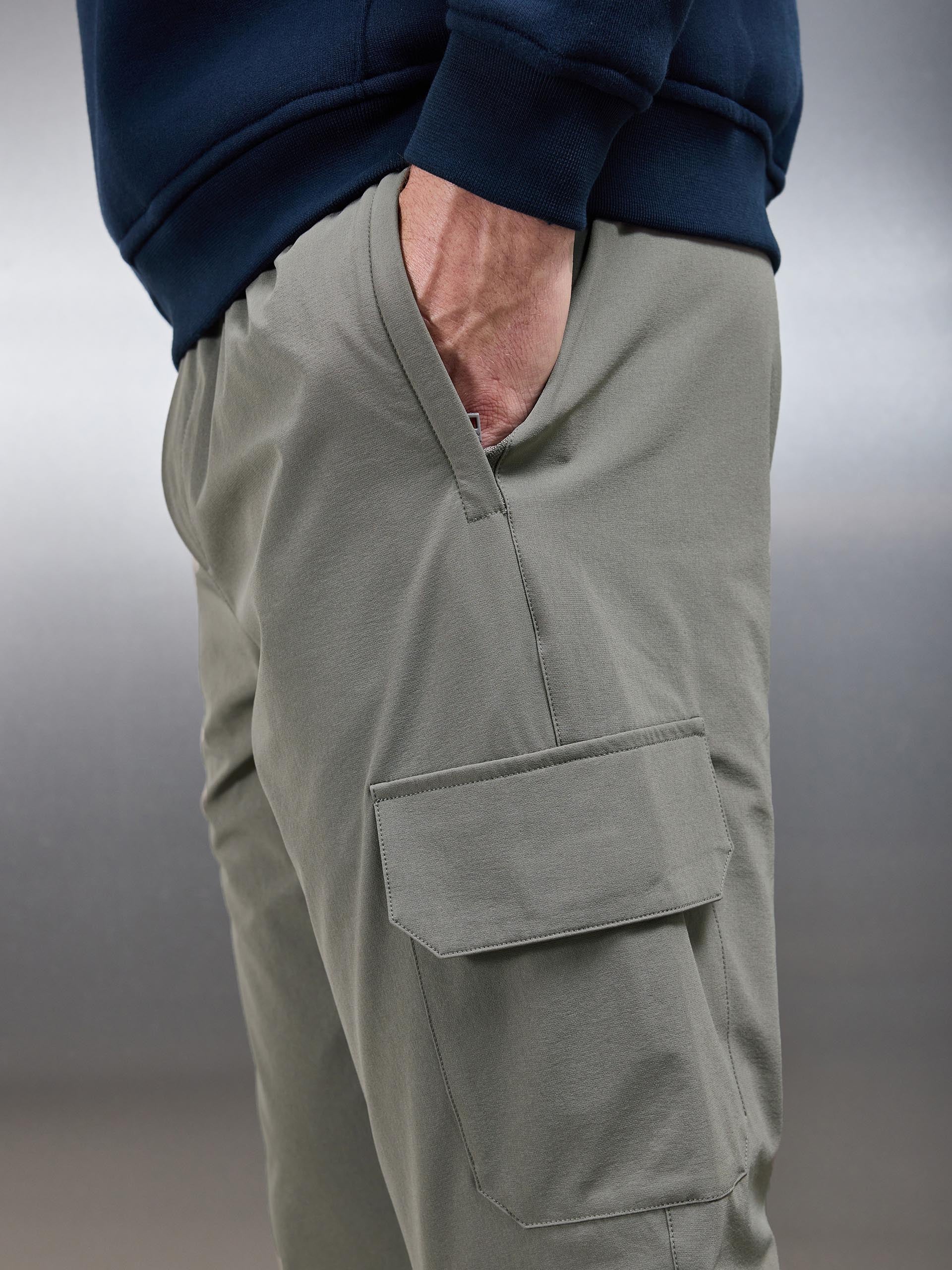 Relaxed Fit Nylon Cargo Pant in Olive