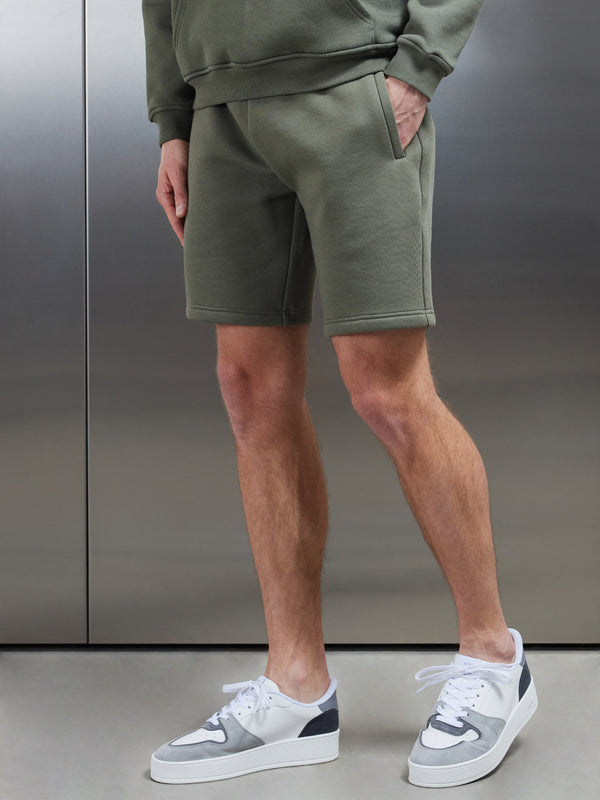 Relaxed Fit Short in Olive