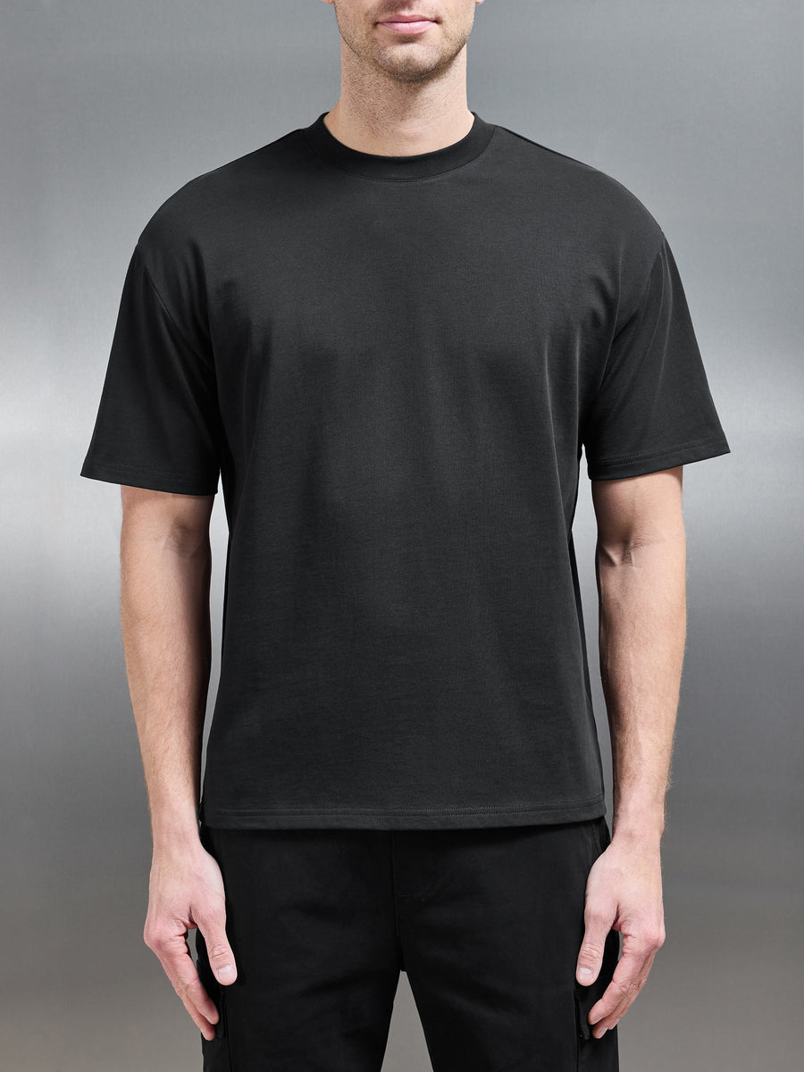 Relaxed Fit T-Shirt in Black