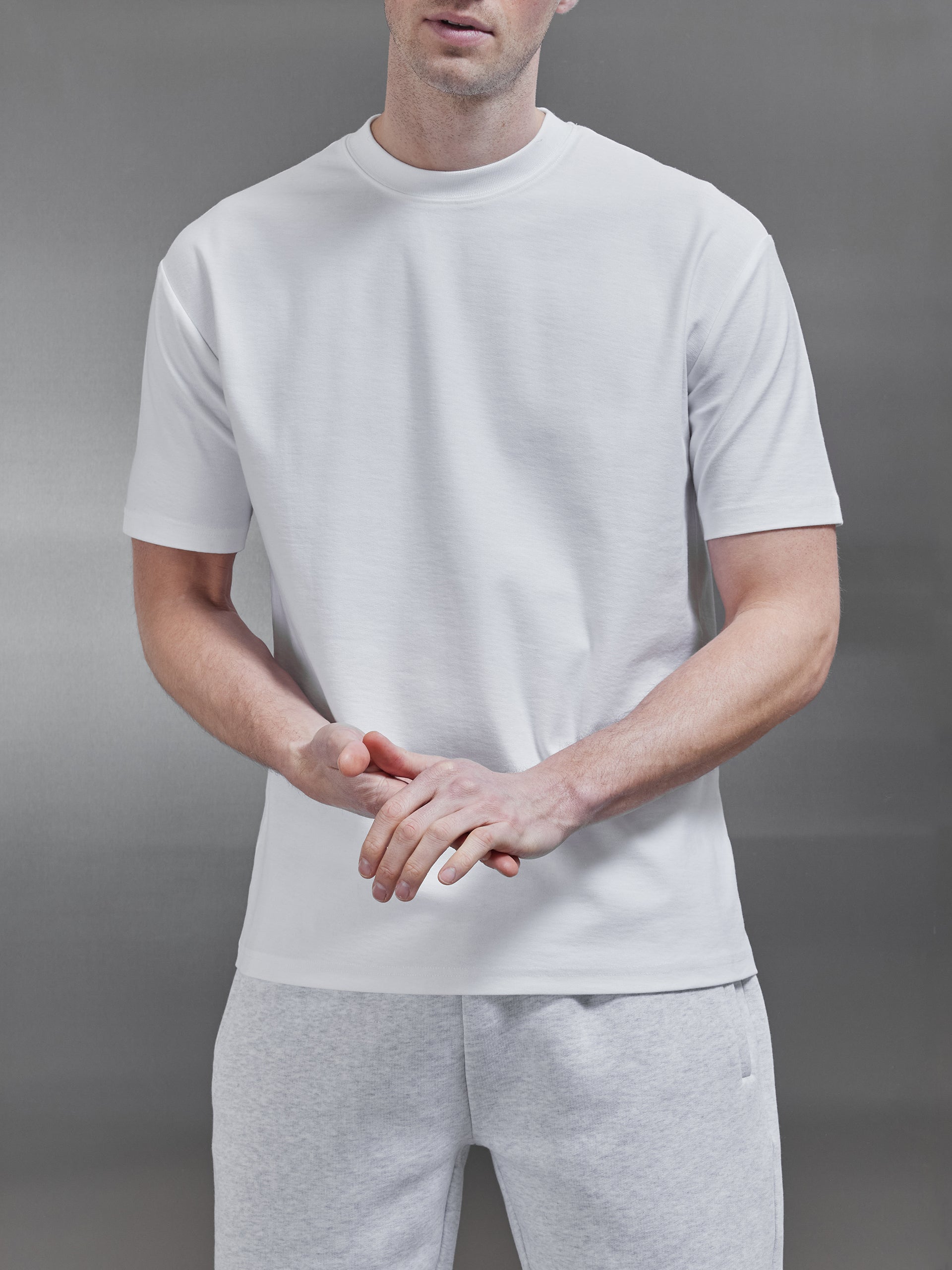 Relaxed store fit tee