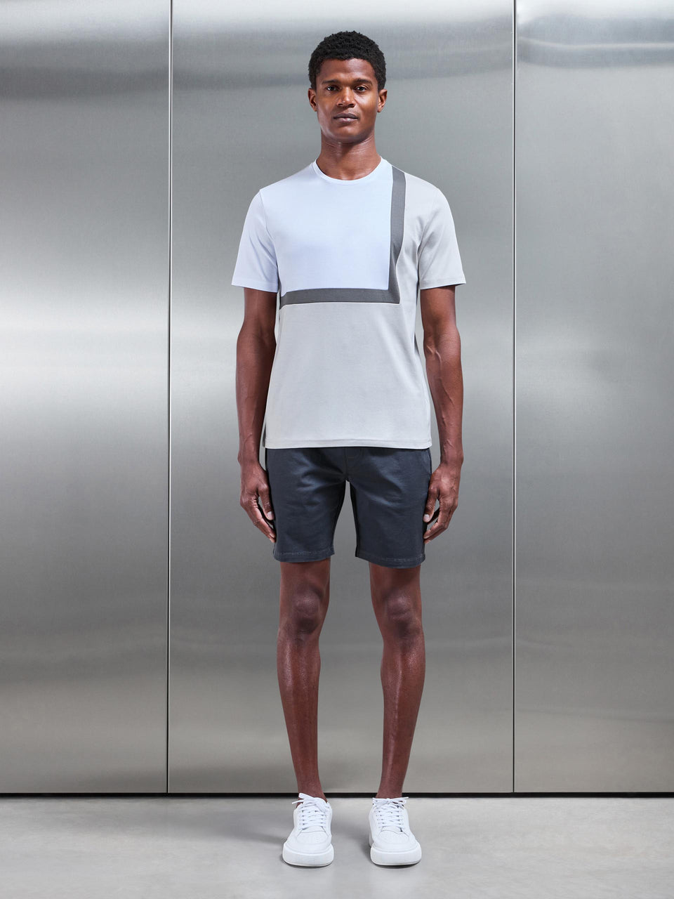 Roma Mercerised Colour Block T-Shirt in Mid Grey