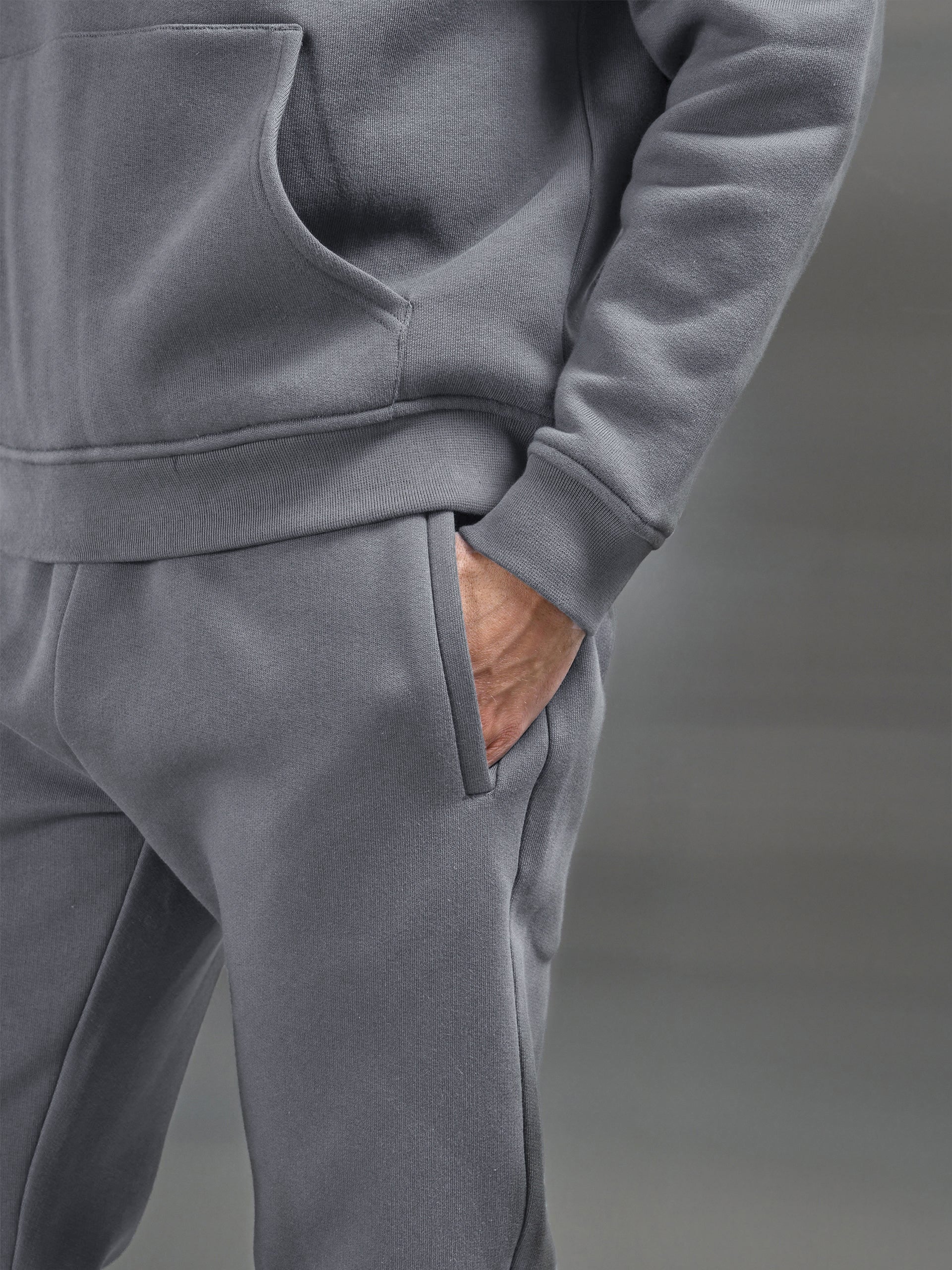 Relaxed Fit Jogger in Grey
