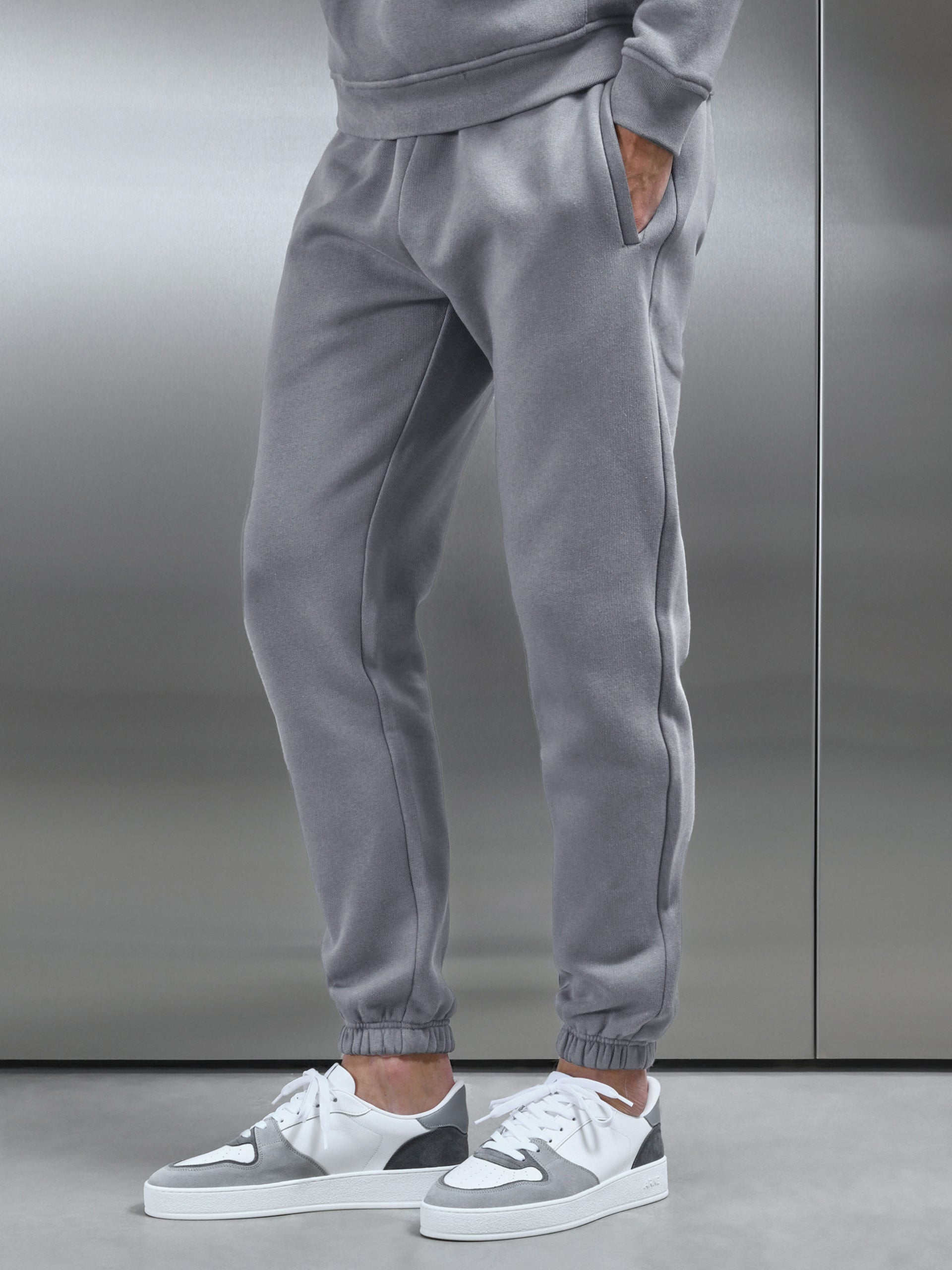 Relaxed Fit Jogger in Grey
