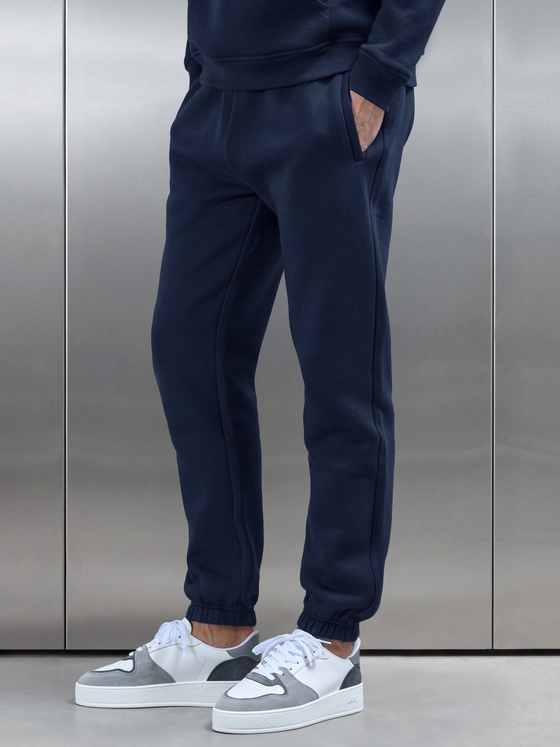 Relaxed Fit Jogger in Navy