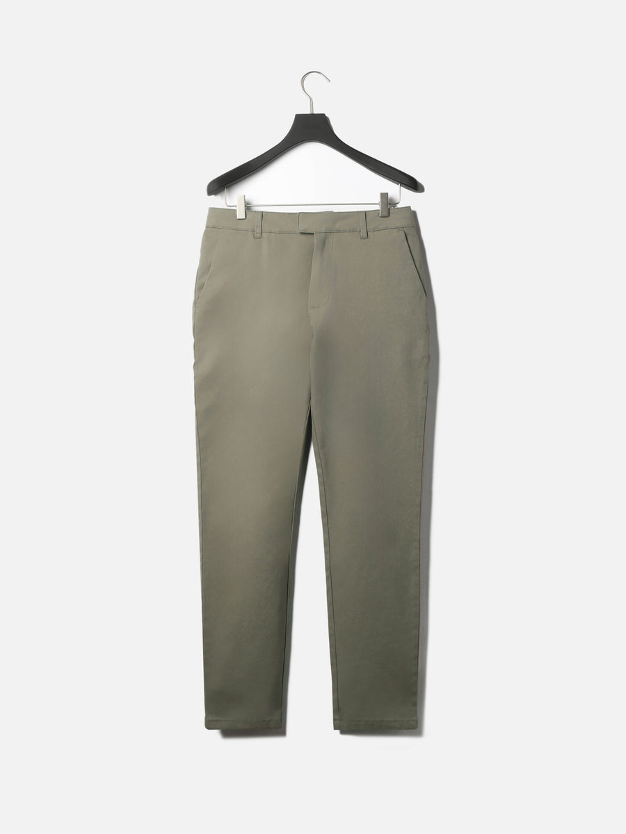 Relaxed Fit Chino Trouser in Olive