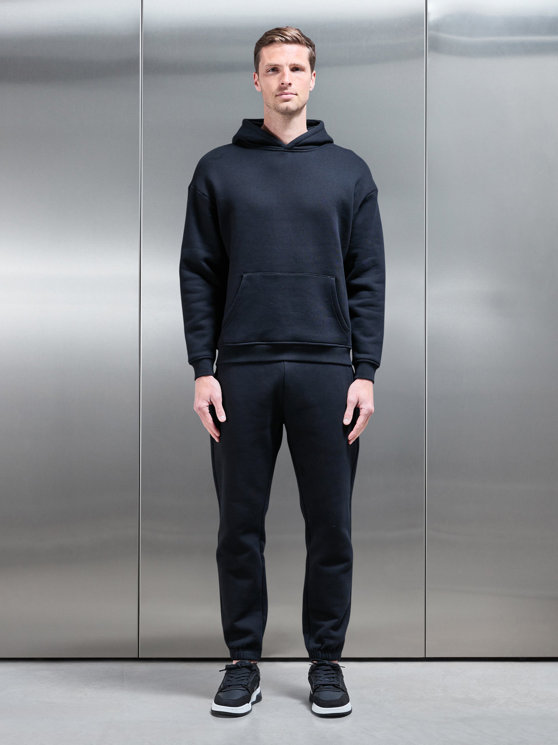 Relaxed Fit Jogger in Black
