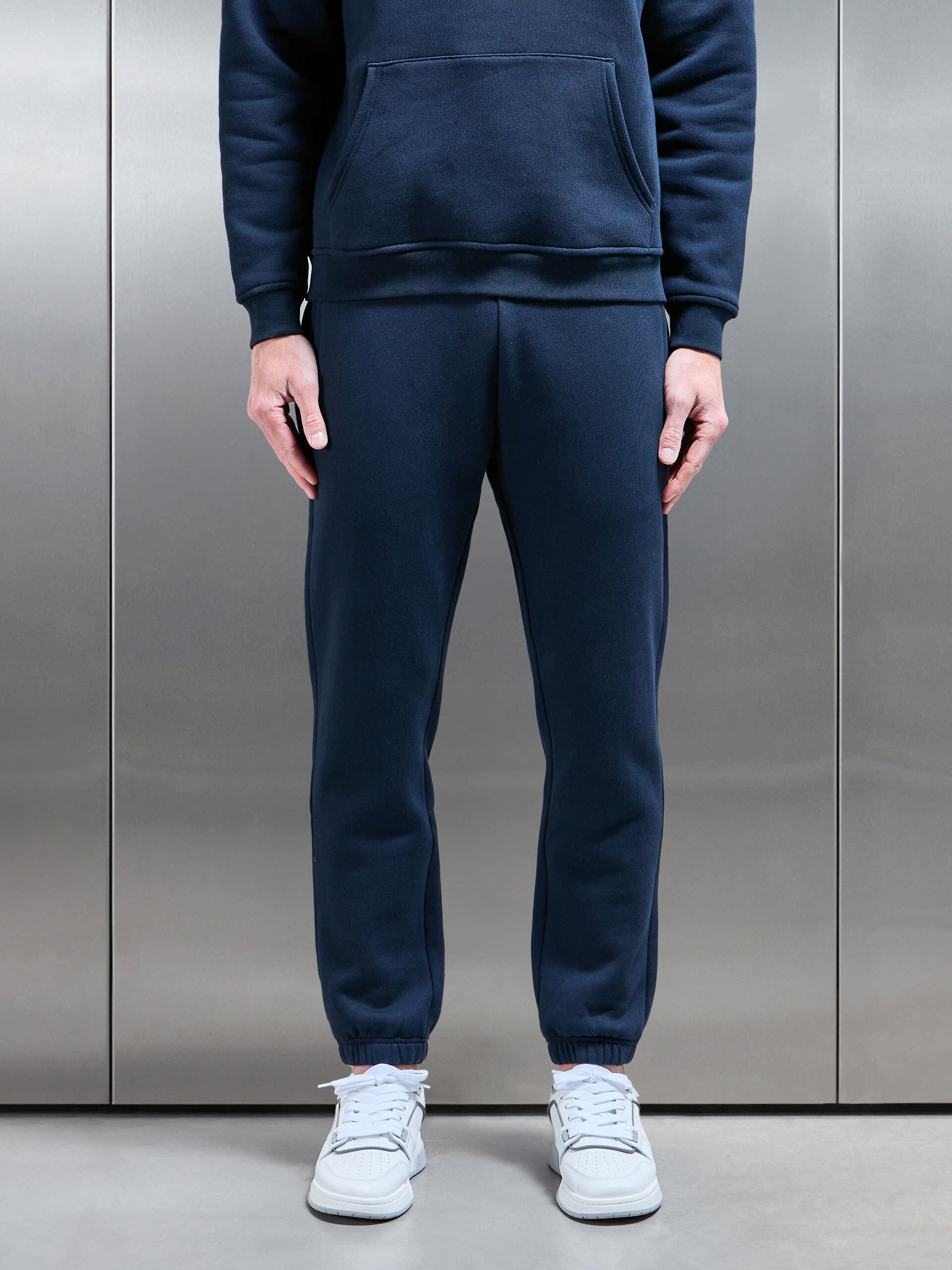 Relaxed Fit Jogger in Navy
