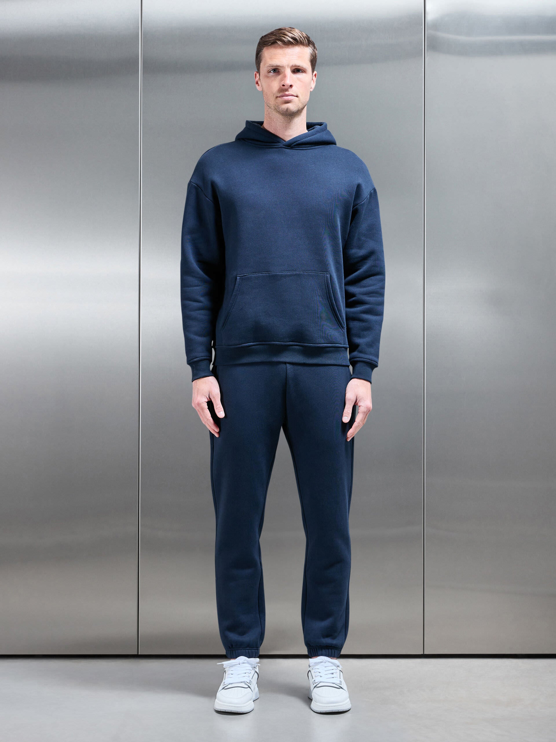 Relaxed Fit Jogger in Navy