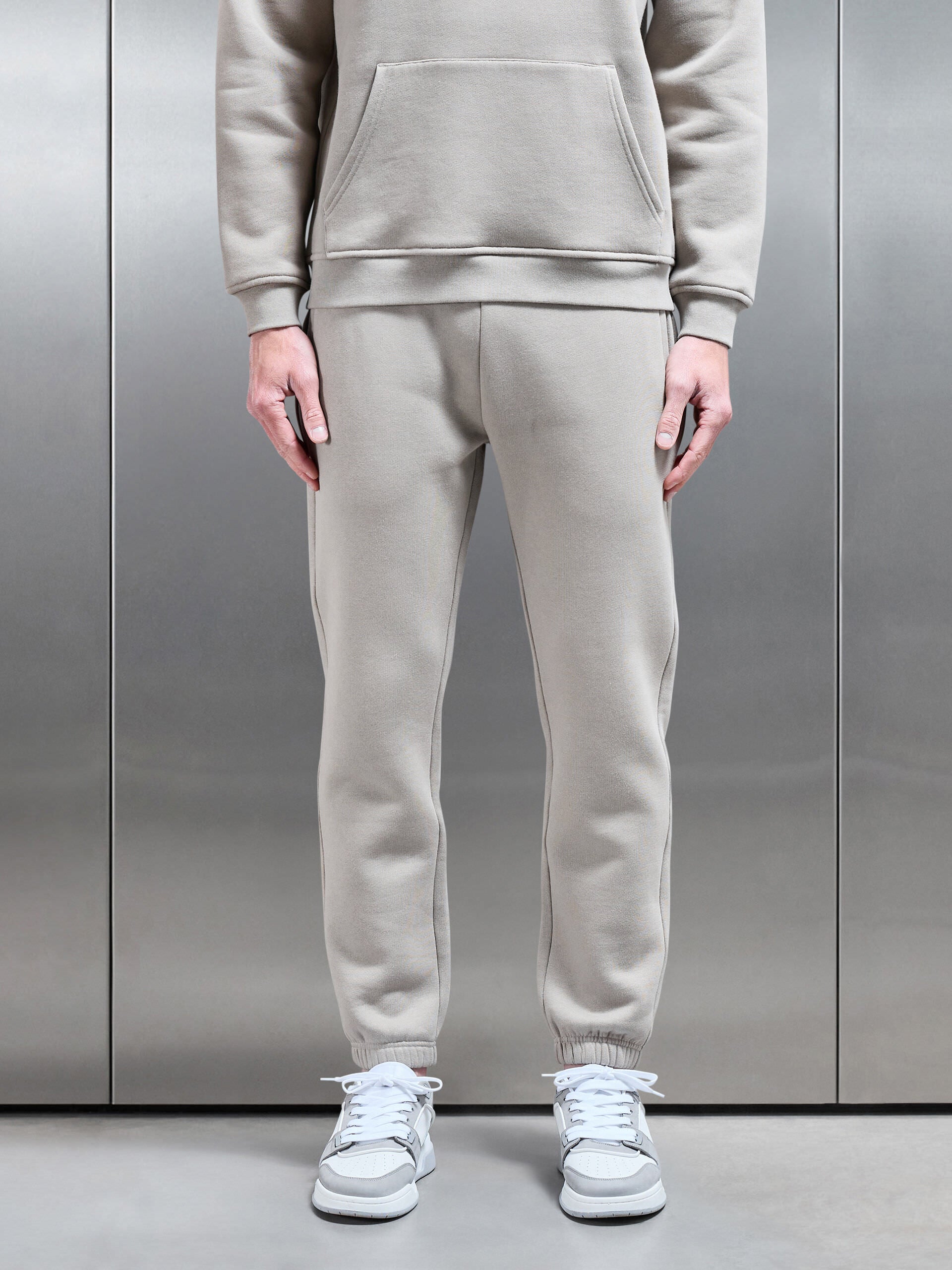 Relaxed Fit Jogger in Stone