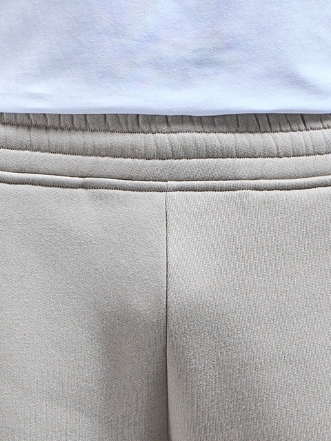 Relaxed Fit Jogger in Stone