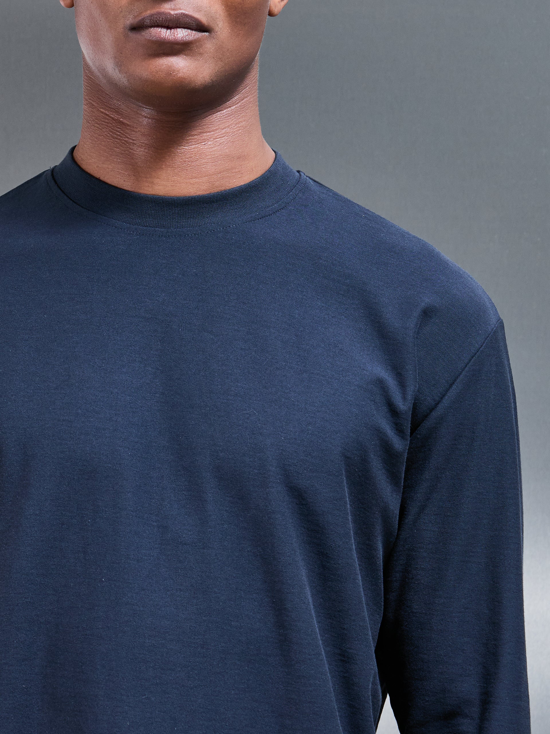 Relaxed Fit Long Sleeve T-Shirt in Navy