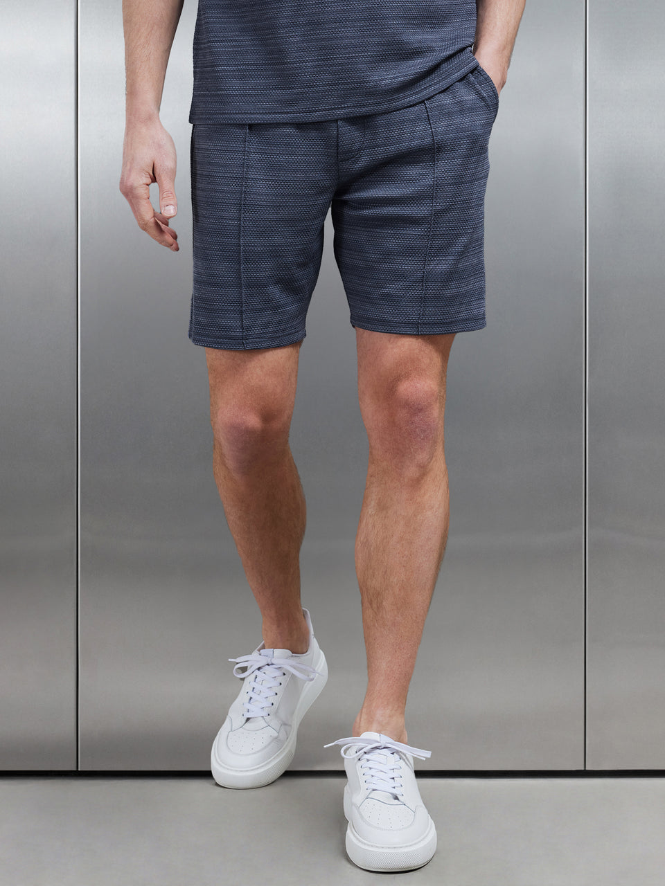 Sacra Short in Navy