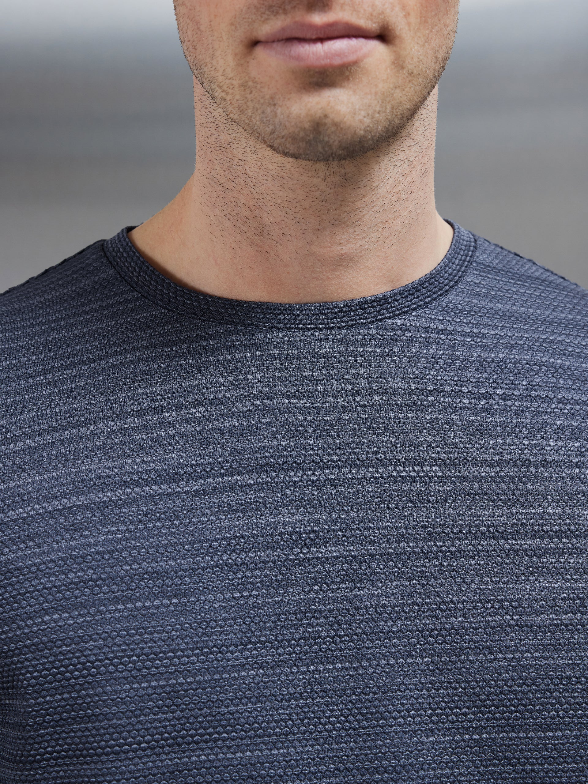 Sacra T-Shirt in Navy