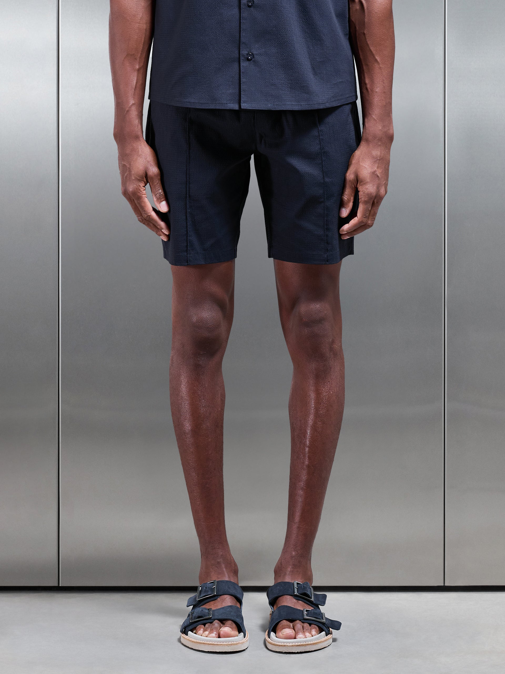 Seersucker Short in Navy