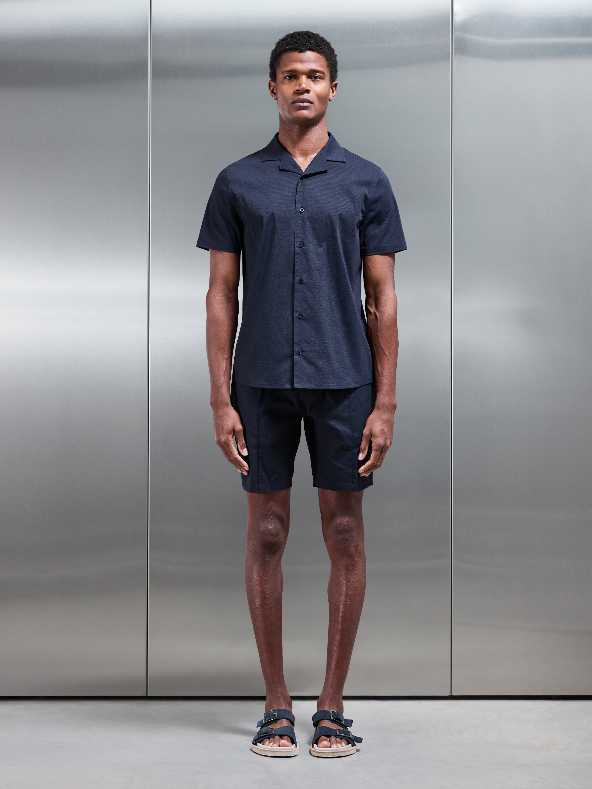 Seersucker Short in Navy