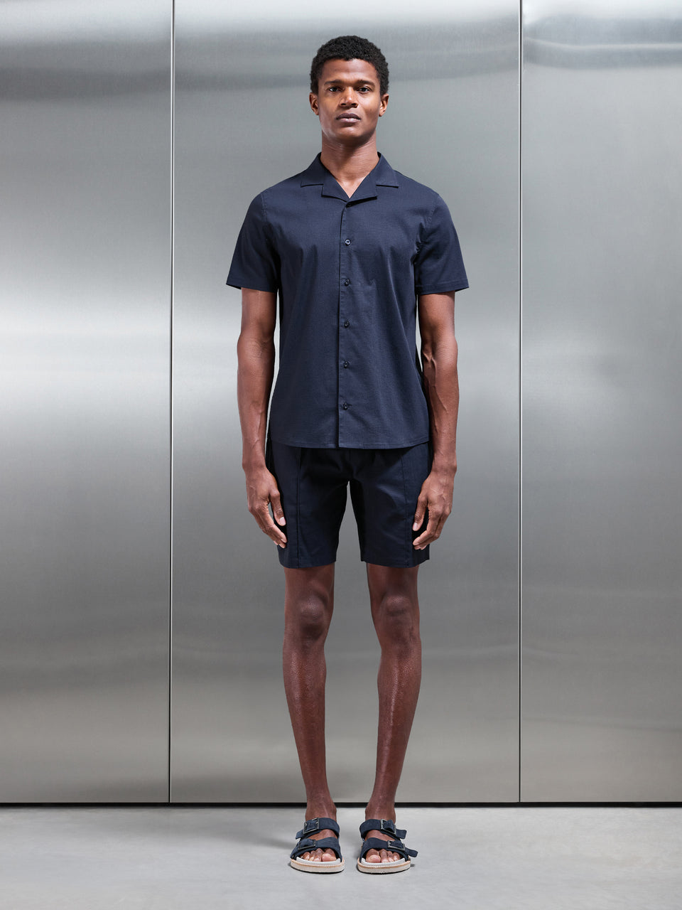 Seersucker Short in Navy