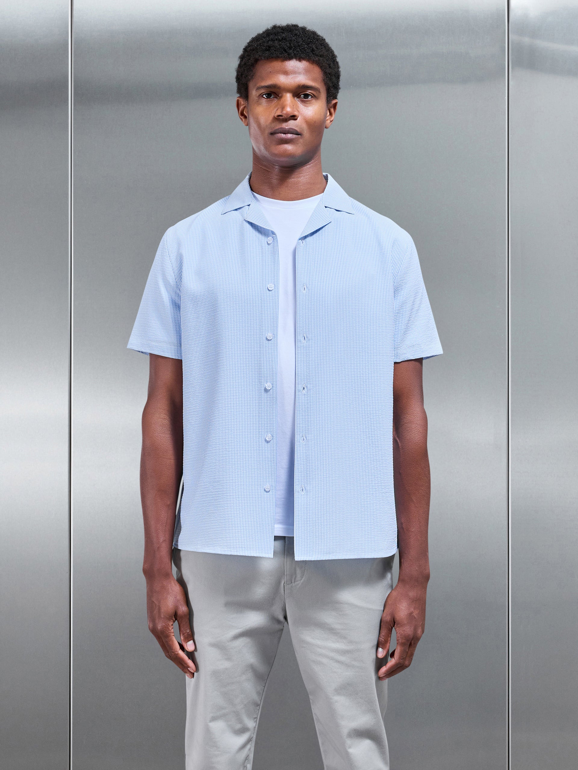 Seersucker Stripe Revere Collar Shirt in Light Blue