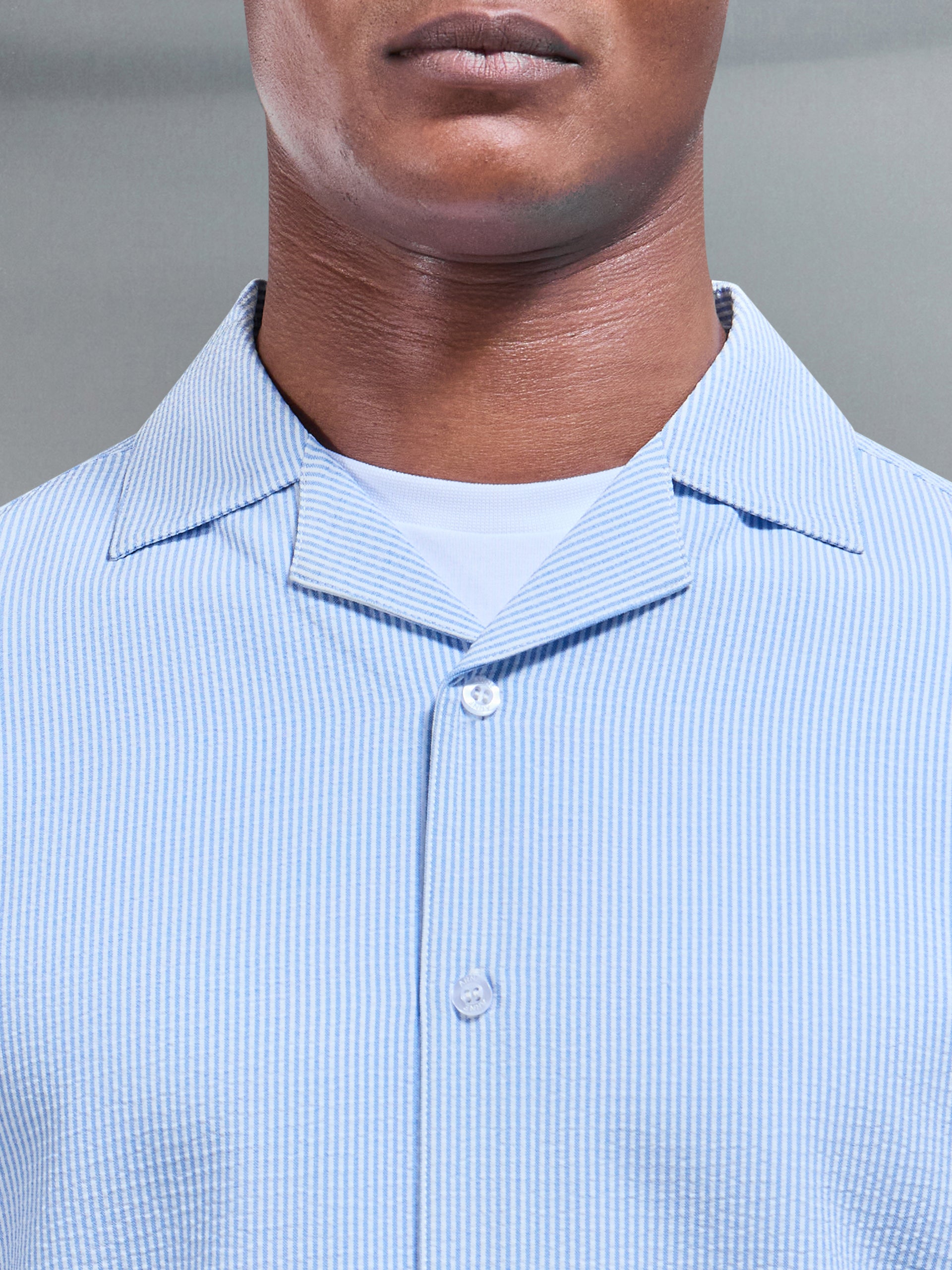 Seersucker Stripe Revere Collar Shirt in Light Blue
