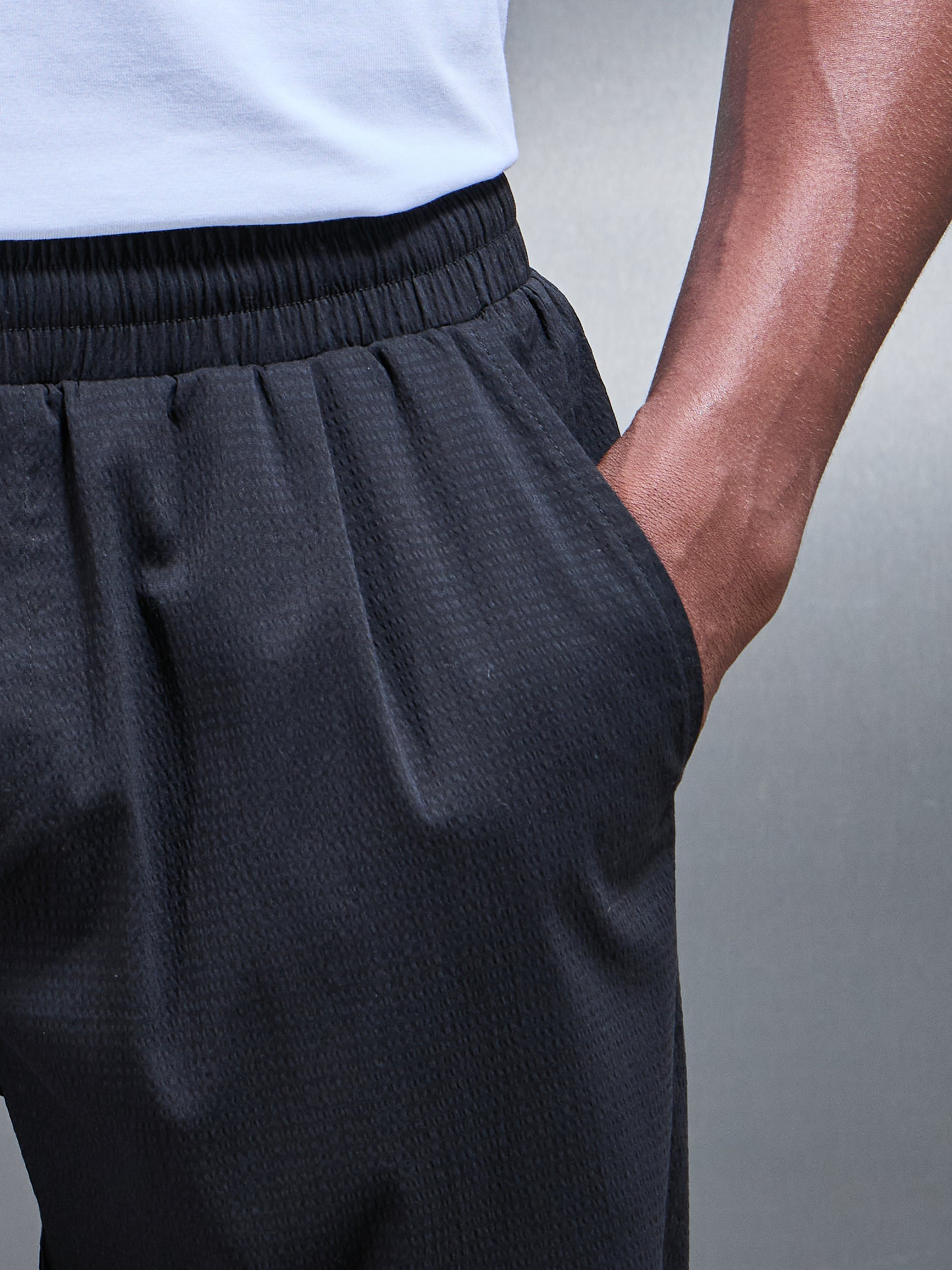 Seersucker Trouser in Black