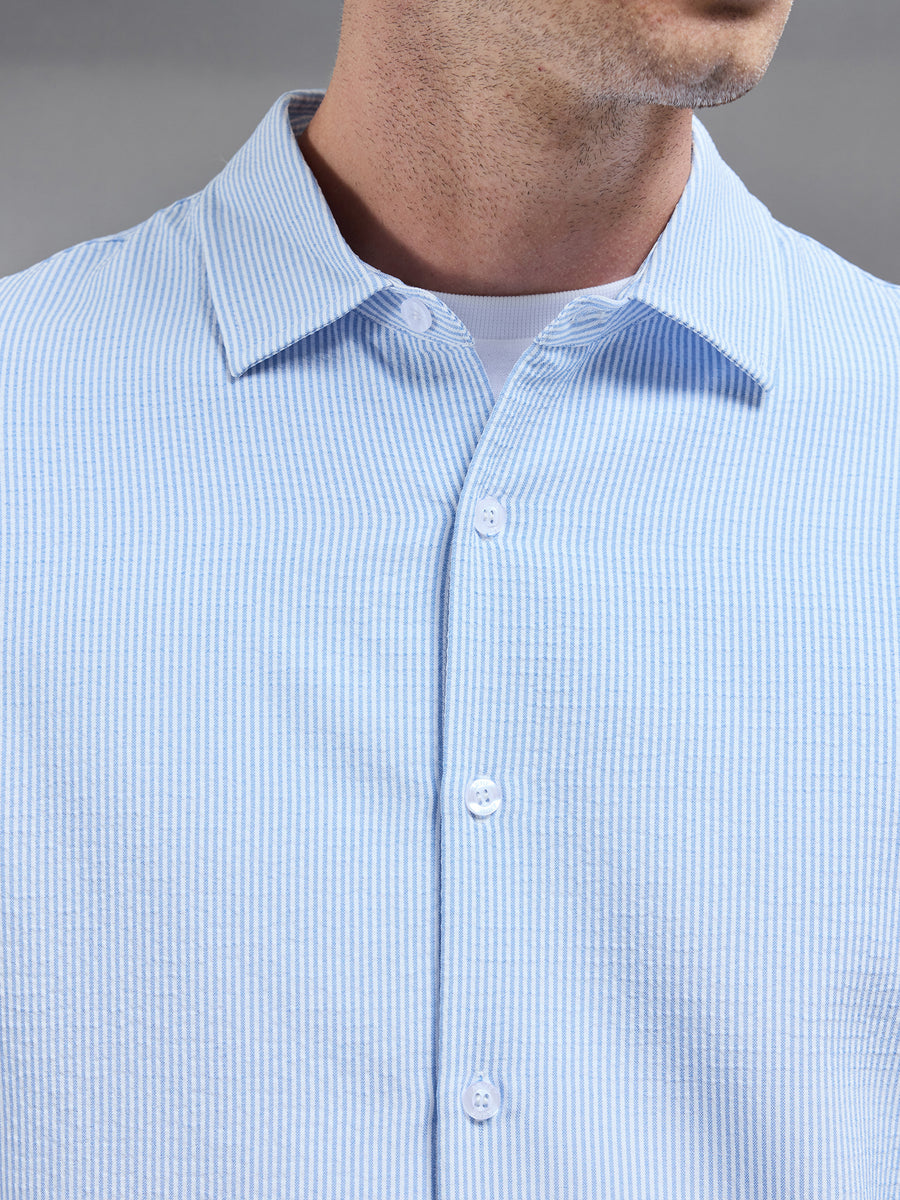 Seersucker Long Sleeve Cutaway Collar Shirt in Light Blue