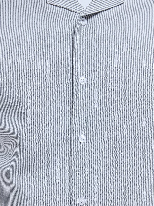 Seersucker Short Sleeve Revere Collar Shirt in Black