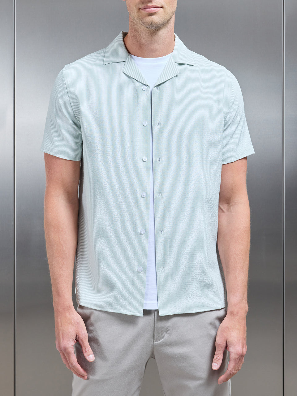 Seersucker Short Sleeve Revere Collar Shirt in Sage