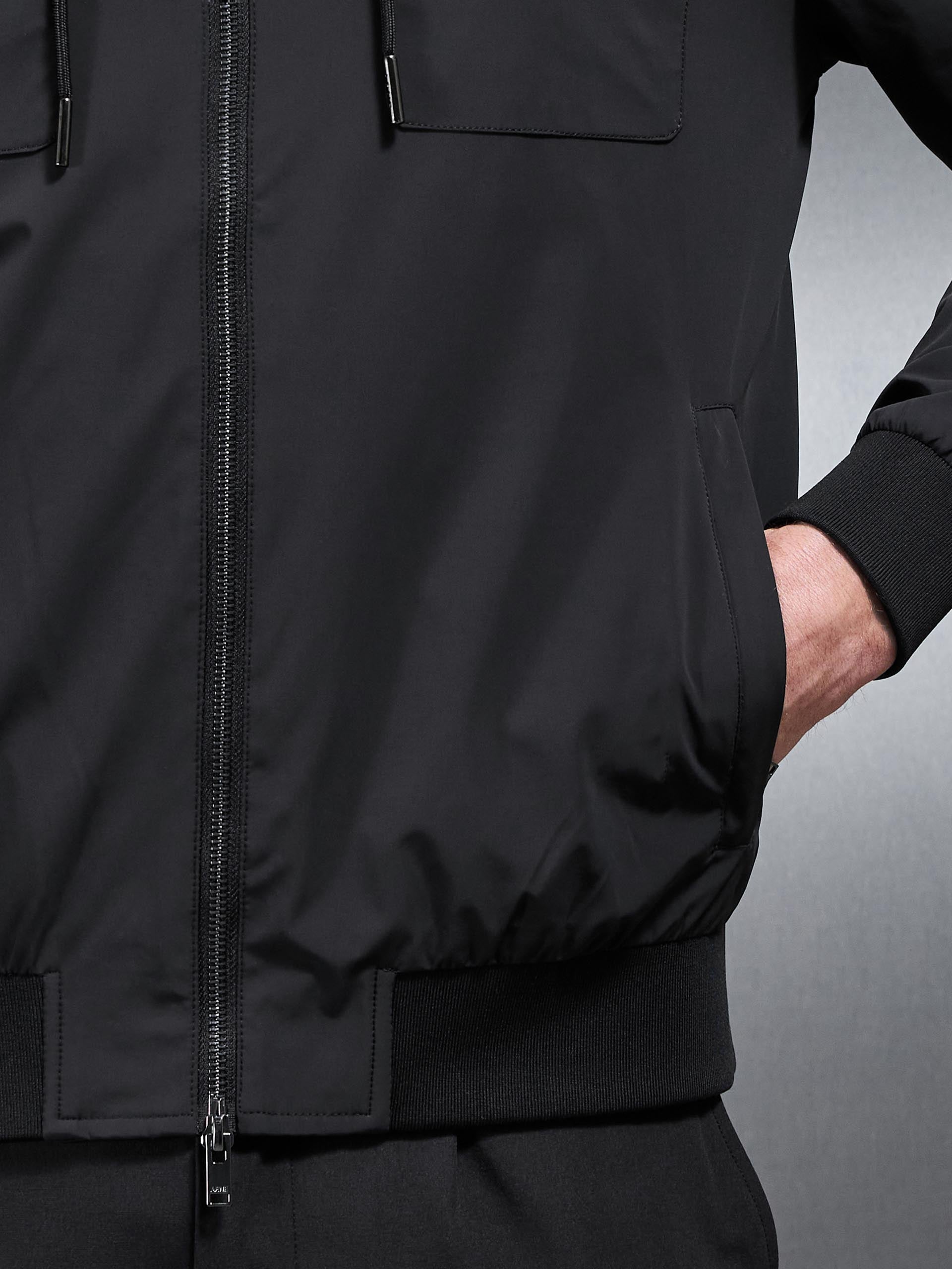Shell Cargo Windbreaker in Black