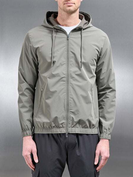 Shell Windbreaker in Olive