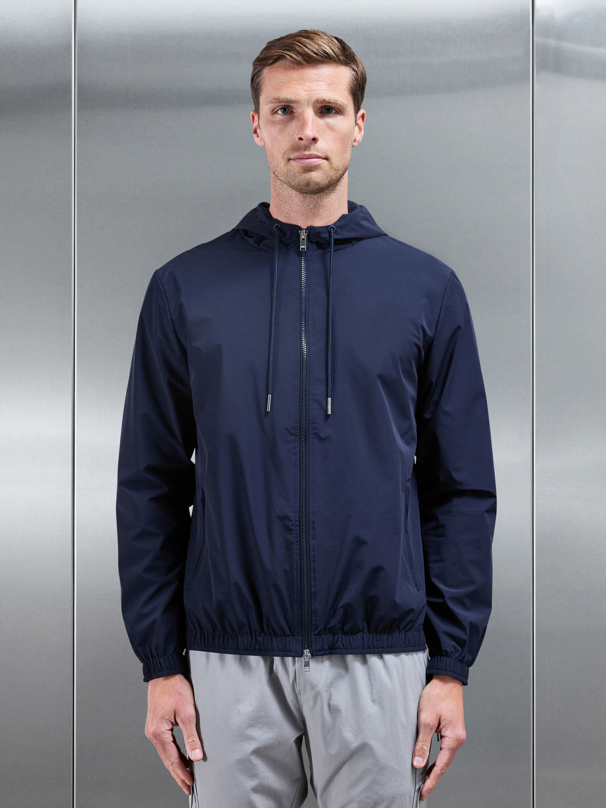 Shell Windbreaker in Navy ARNE UK